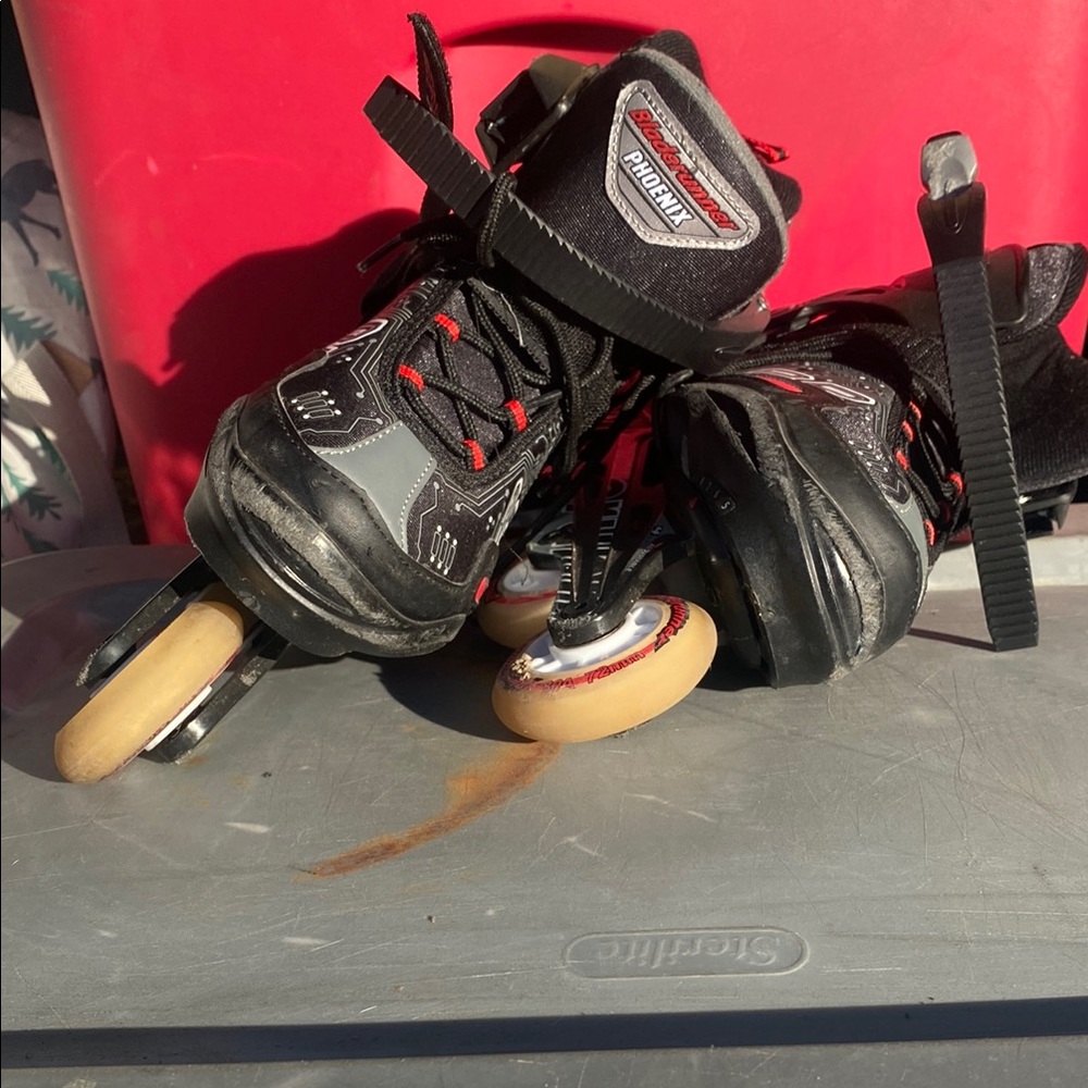 BRAVO Black Inline Skates - Picture 2 of 4